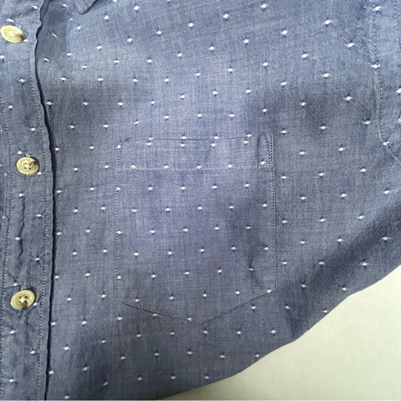 J. Crew Men's Casual Blue Button-Down Shirt with Textured Dots - Picture 6 of 12